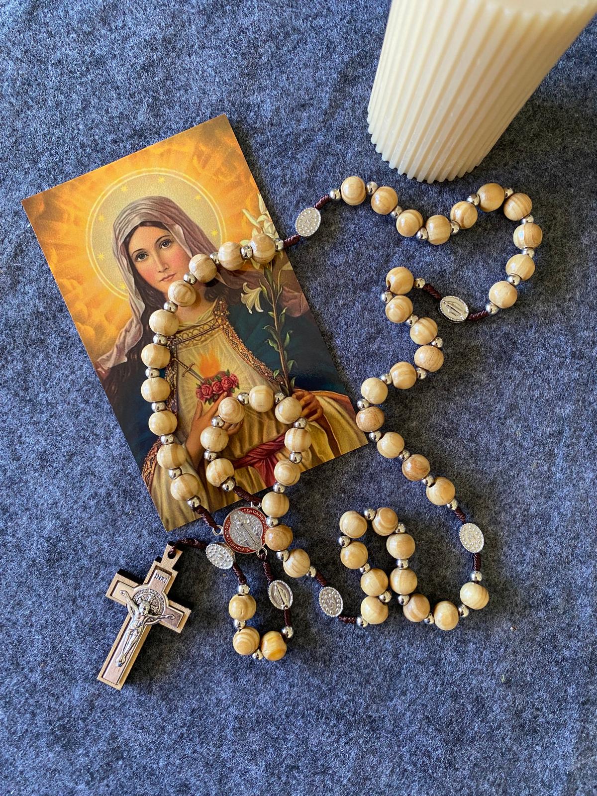 مسبحة خشبية كبيرة - بيج