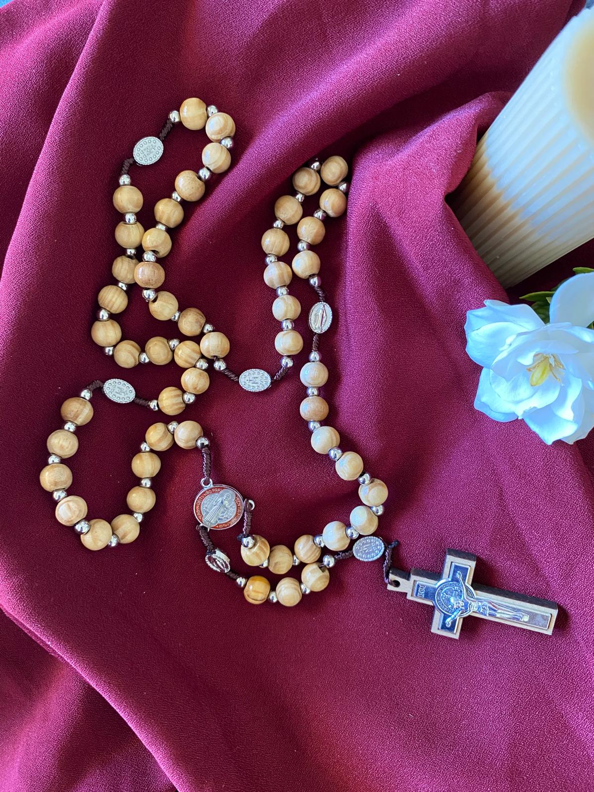 مسبحة خشبية كبيرة - بيج