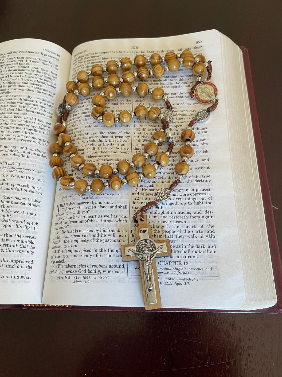 مسبحة خشبية كبيرة - لون بني فاتح