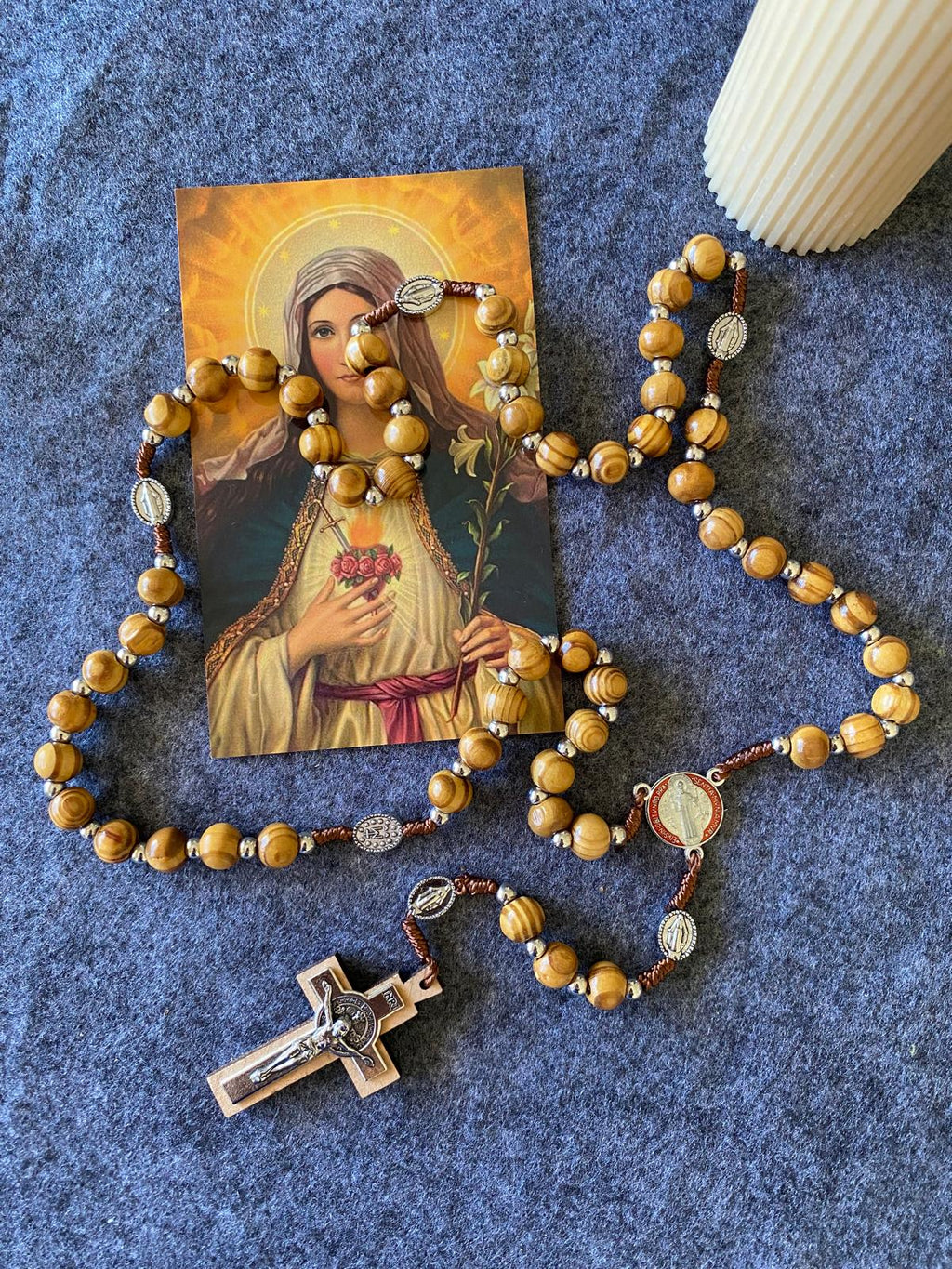 مسبحة خشبية كبيرة - لون بني فاتح