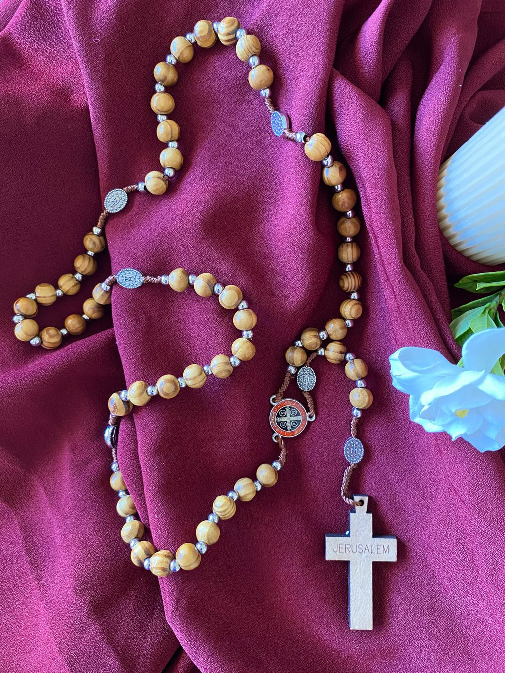 مسبحة خشبية كبيرة - لون بني فاتح