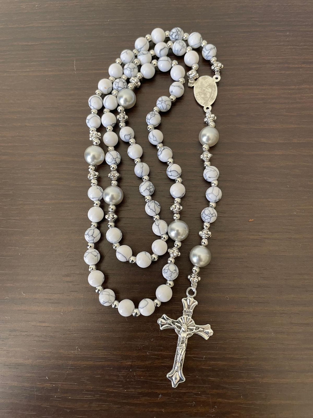 Rosaryo na may Beads na Natural na Bato - Howlite