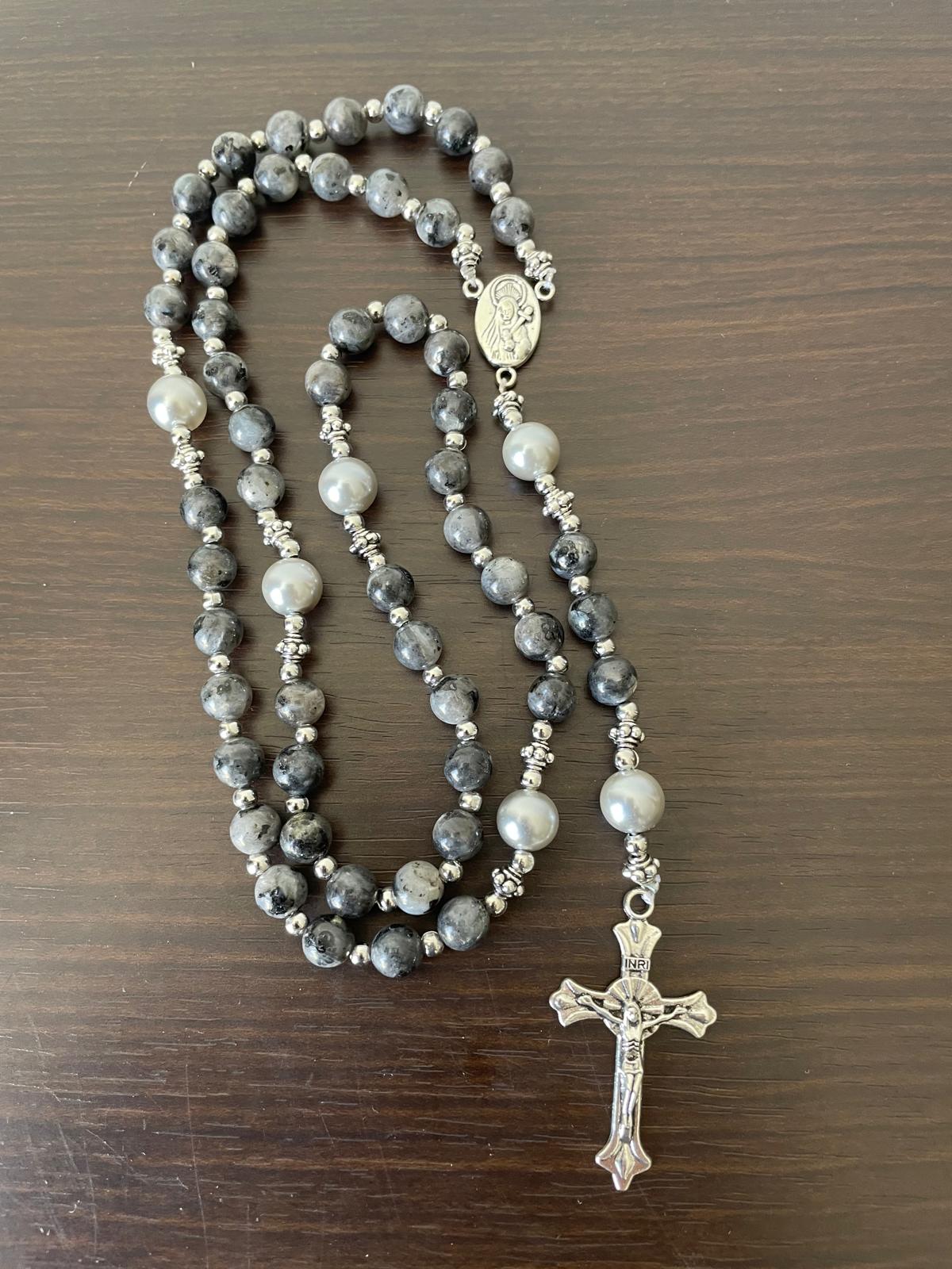 مسبحة من الخرز المصنوع من الحجر الطبيعي - سبكتروليت