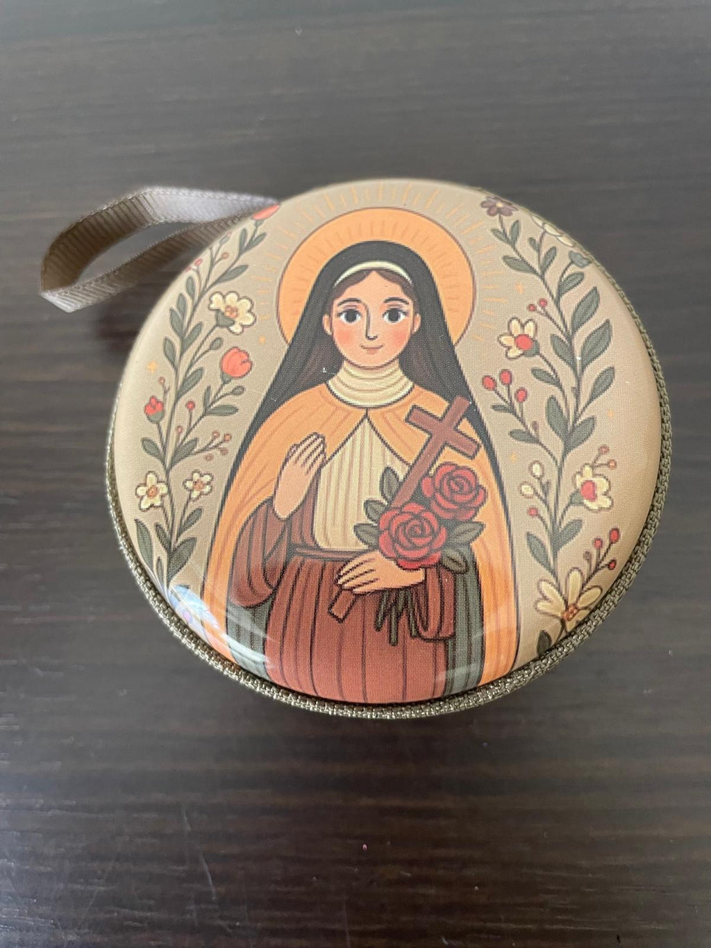 حقيبة مستديرة للقديسة تيريزا من ليزيو