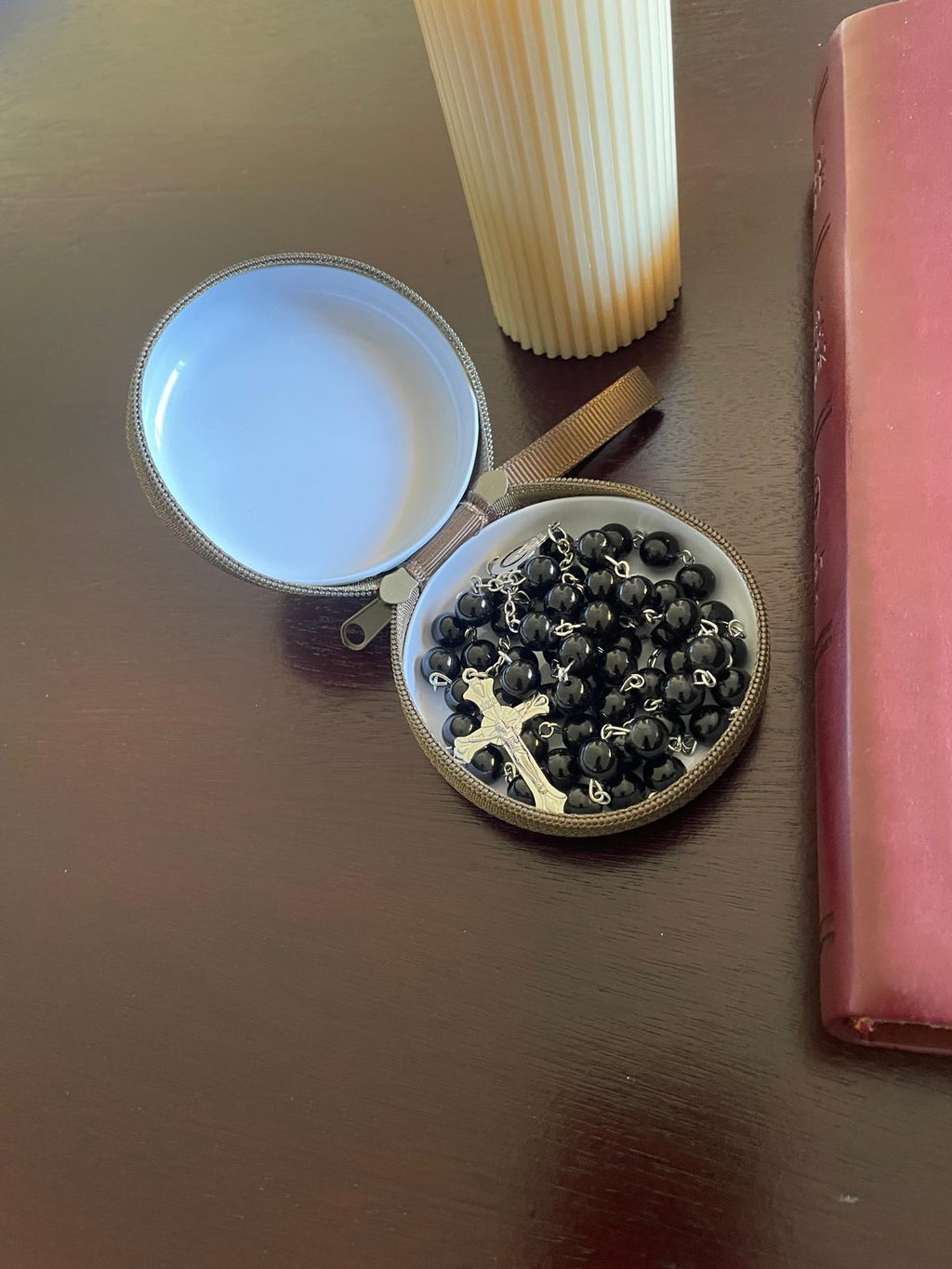 حقيبة مستديرة للعائلة المقدسة